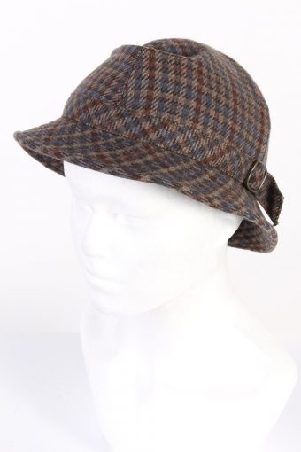Vintage Fashion Winter Hat With Buckle Detail