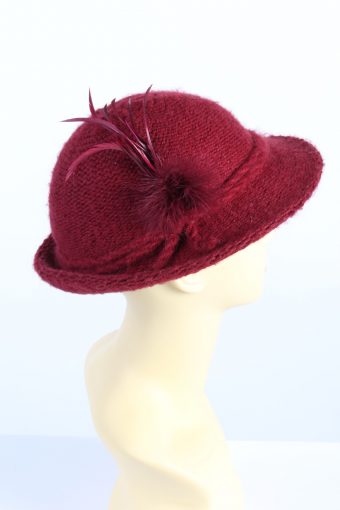 Vintage 1990s Fashion Womens Brim Knit Hat Red HAT1111-123474