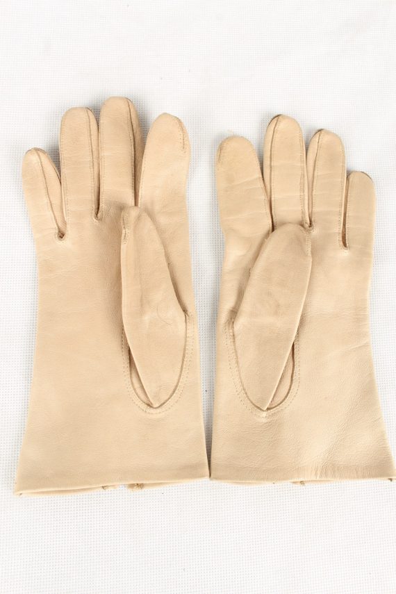 Vintage Womens Faux Leather Gloves 90s Cream