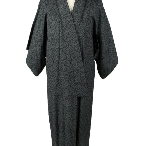 Vintage Full Length Kimono Robe Traditional Japanese Nightwear Grey